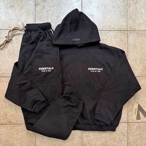 Essentials FW24 Full set *AUTHENTIC*